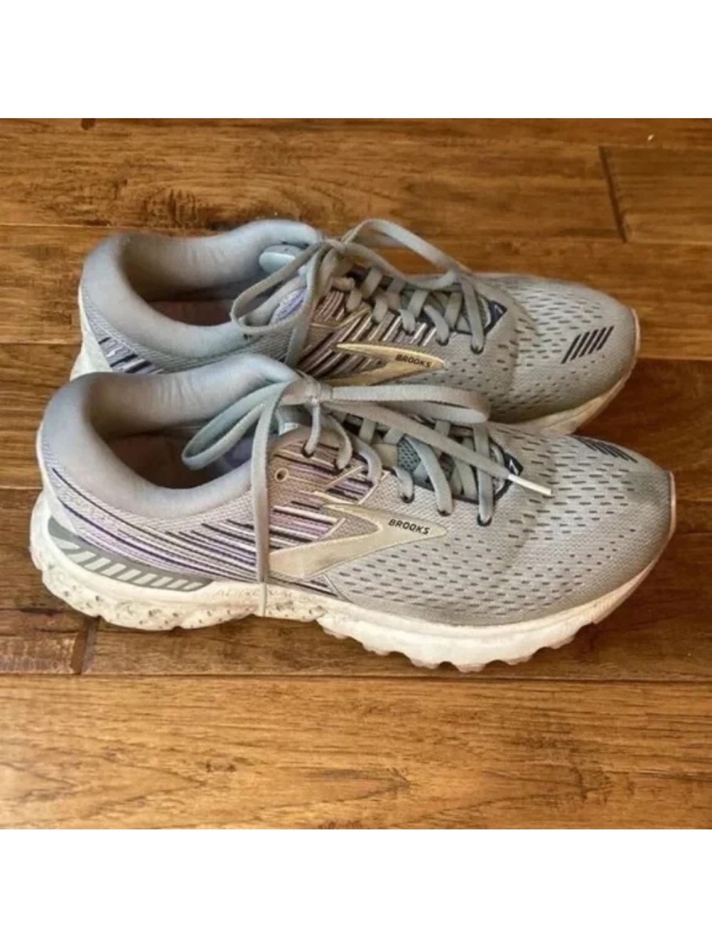 Brooks Adrenaline 19 Cushioned Running Shoes Gray Purple Womens Size 9.5
